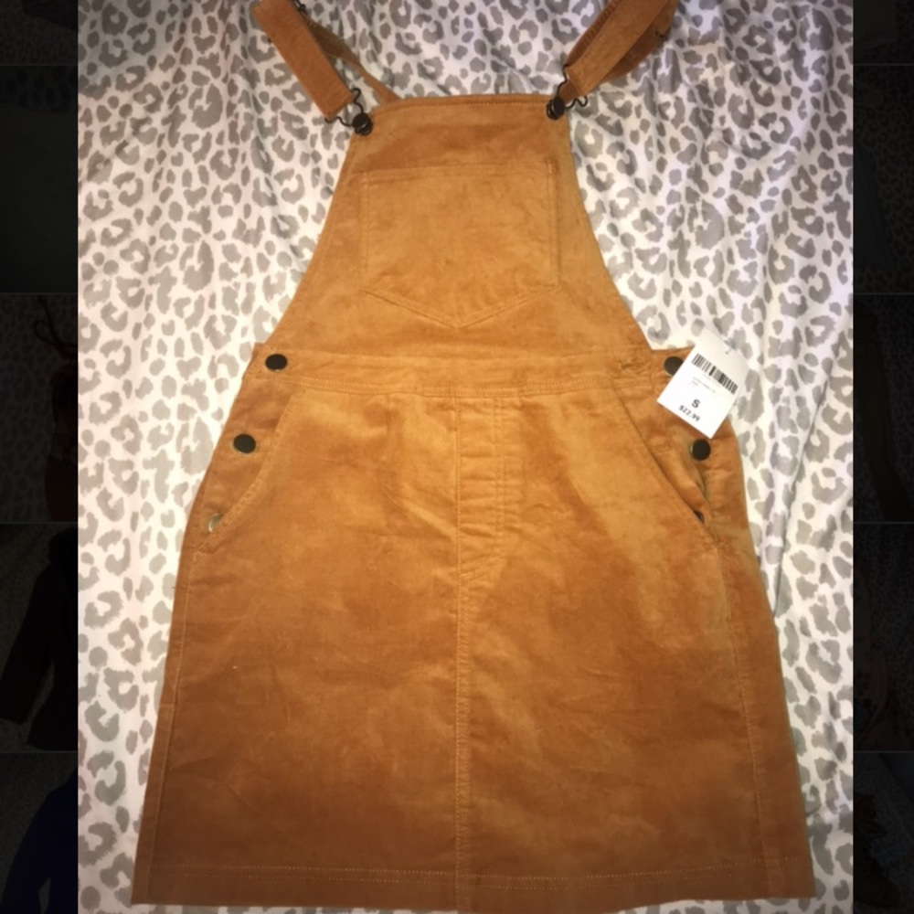 Dress - Picture 2 of 4